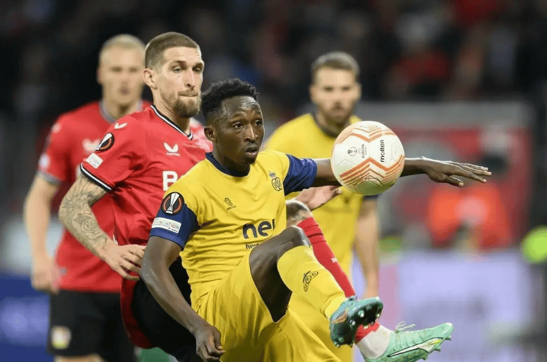 阿贾克斯实力横扫对手,昂首晋级 阿贾克斯实力横扫对手,昂首晋级