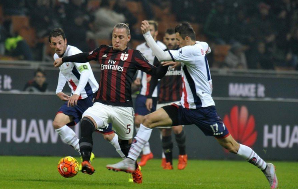 克罗托内客场负于佛罗伦萨,未能逆转形势 克罗托内客场负于佛罗伦萨,未能逆转形势