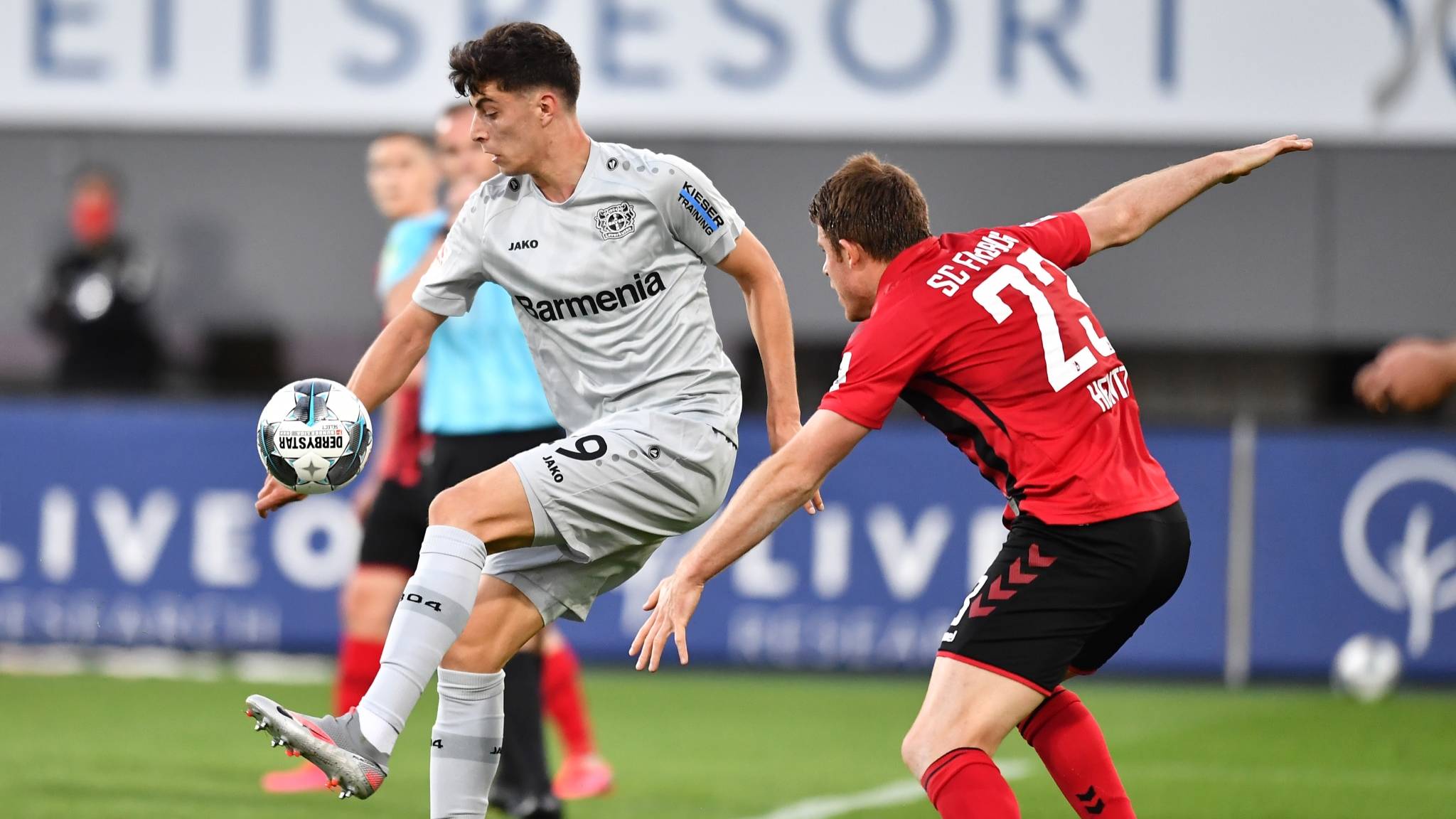 弗赖堡在德甲比赛中创造连胜神话,球队势不可挡 弗赖堡在德甲比赛中创造连胜神话,球队势不可挡