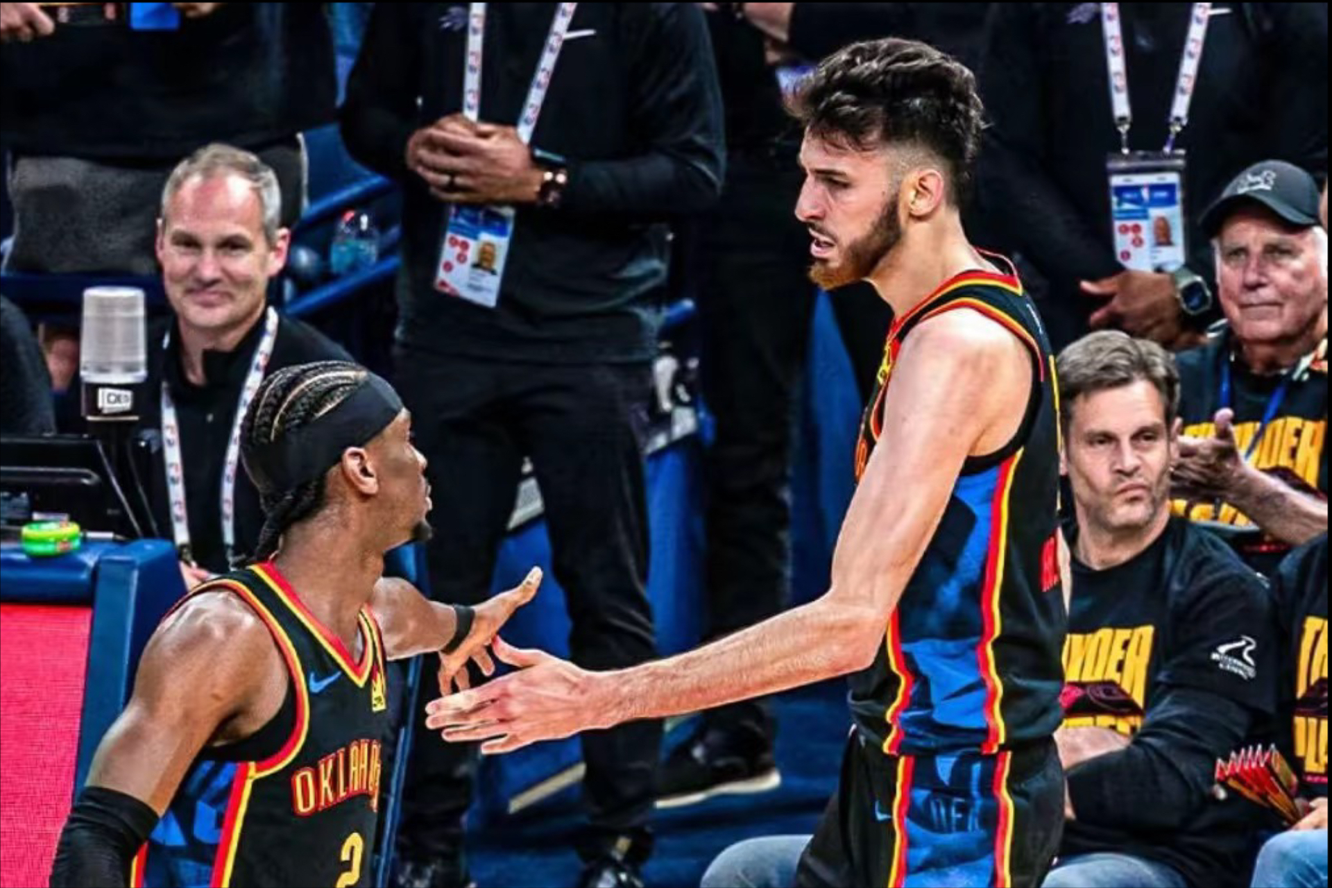 爵士客场逆转掘金，克劳德上演绝杀