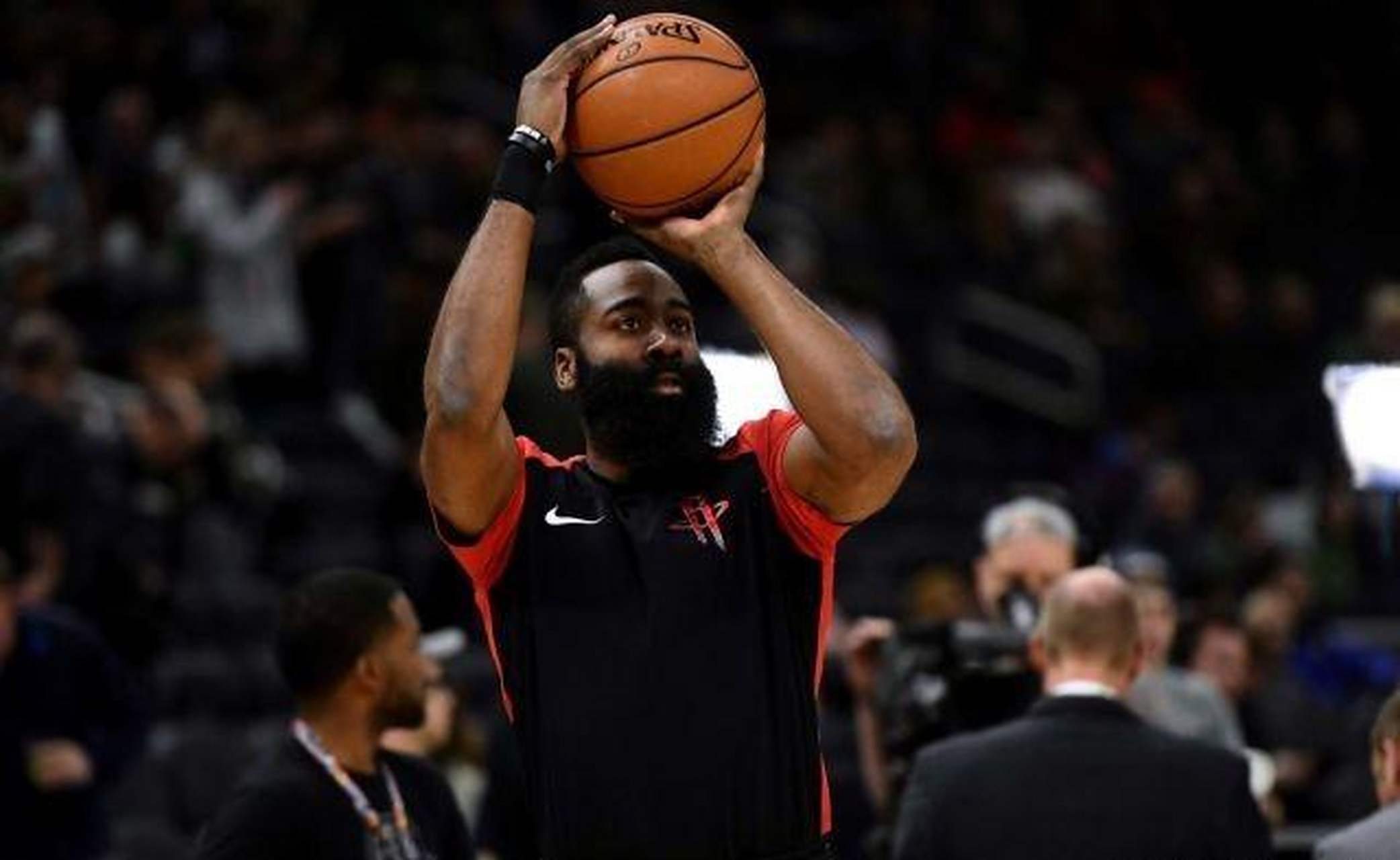 火箭迎战国王,继续保持强势 火箭迎战国王,继续保持强势